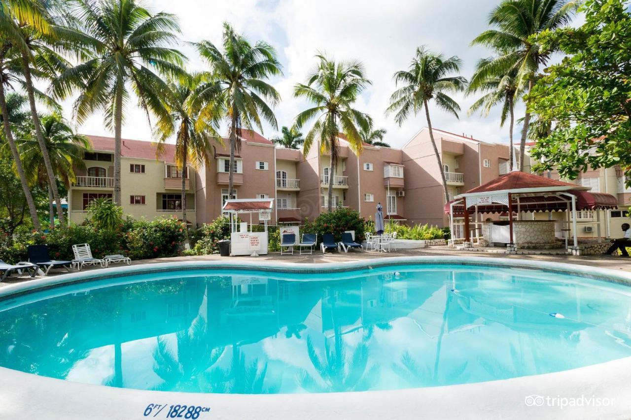 Lovely Modern 1Bedroom Overlooking Carribean Sea. 오쵸 리오스 외부 사진